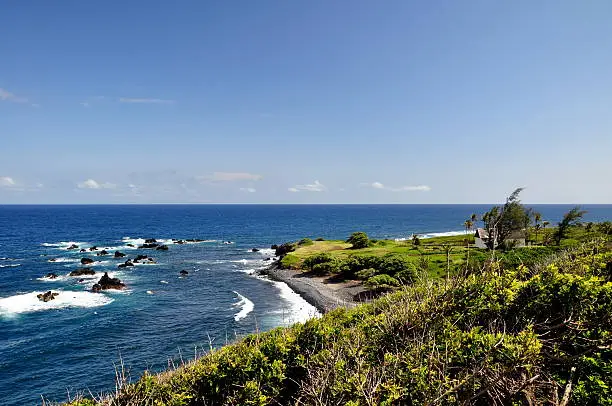 Nīnole Cove, Hawaii: Explore the Hidden Gem of the Hawaiian Islands 2024